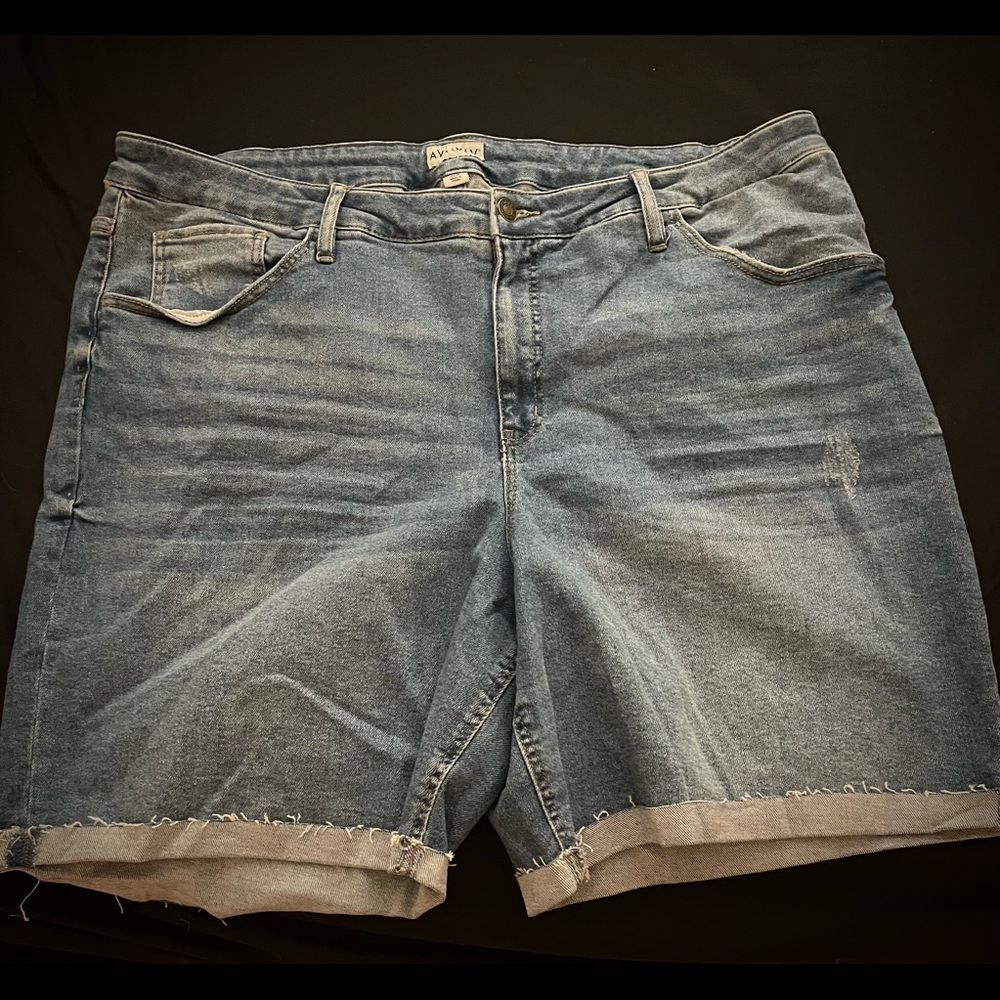 Old navy plus size jean shorts size 26